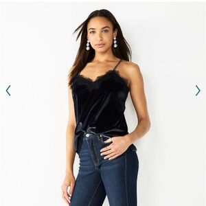 NWT Nine West black lace neck cami size XS